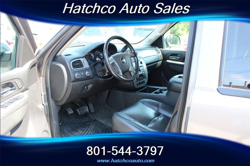 Used 2012 Chevrolet Suburban LT AWD/4WD image 12