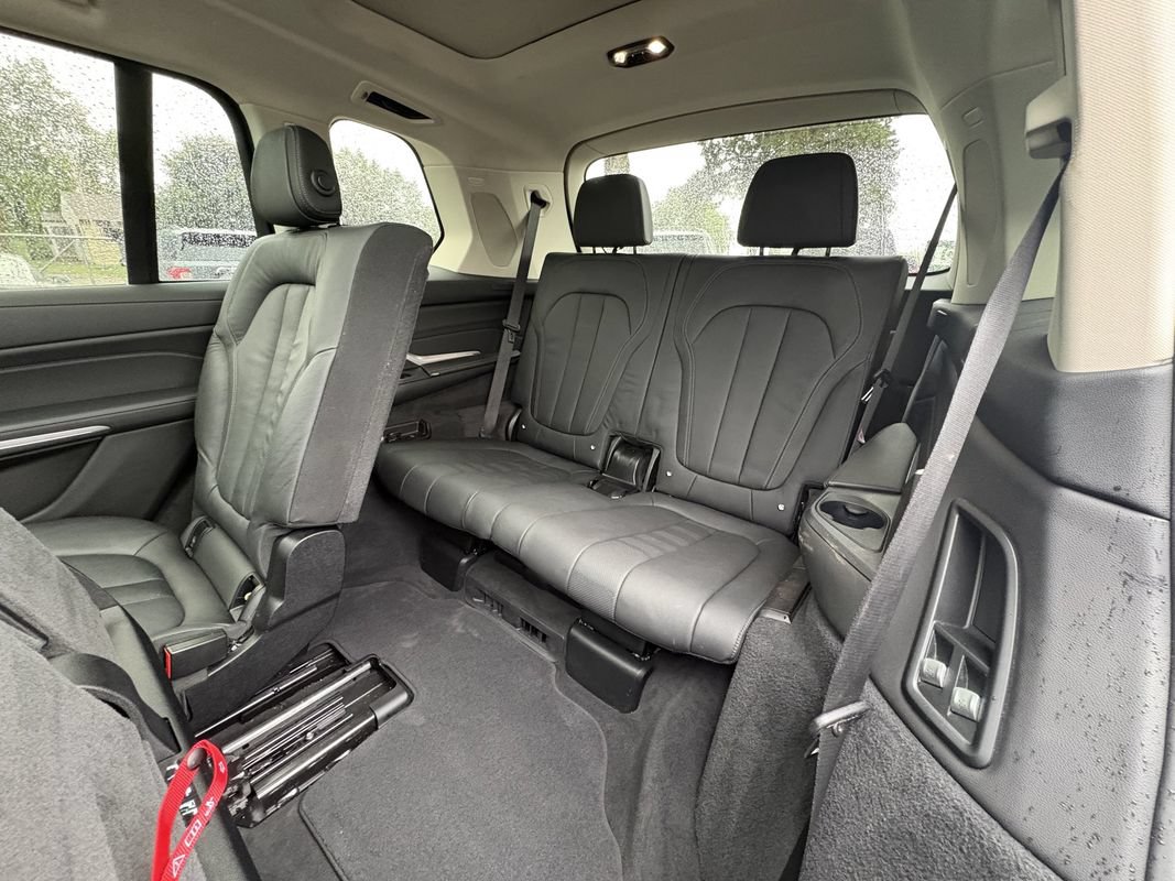 Used 2020 BMW X7 xDrive40i w/ Premium Package AWD/4WD image 31