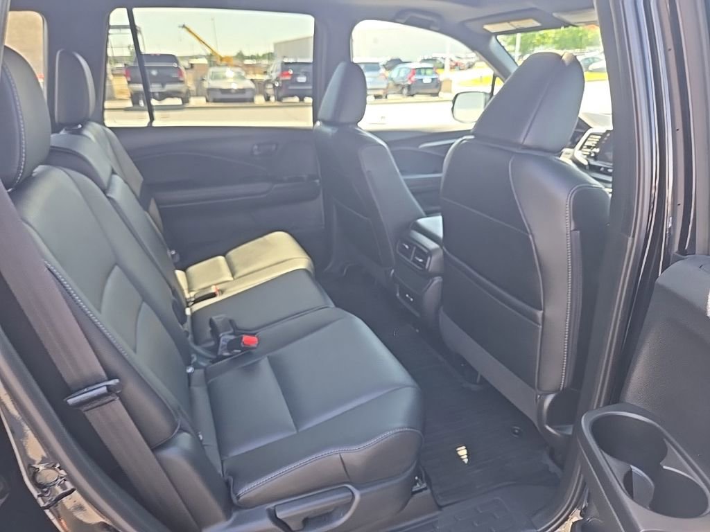 Certified 2024 Honda Passport EX-L image 31
