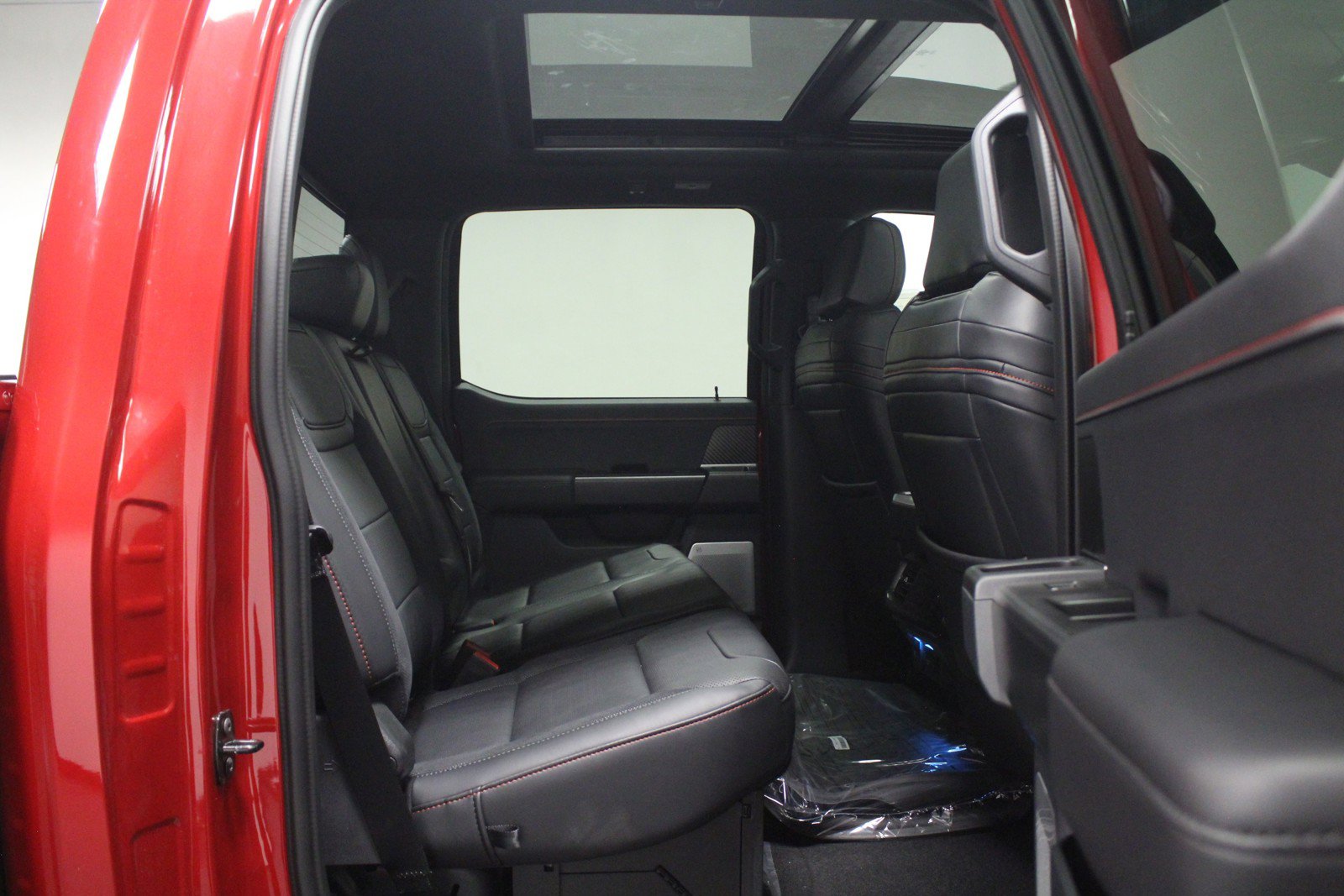 Used 2024 Ford F150 Raptor AWD/4WD image 15