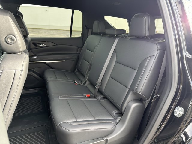 New 2026 Chevrolet Traverse LT w/ Driver Confidence Package image 24