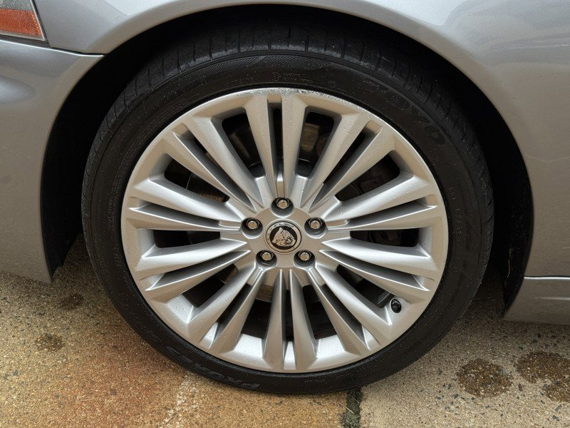 Used 2011 Jaguar XK Coupe image 37