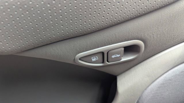 Used 2005 Hyundai Sonata GL FWD image 30