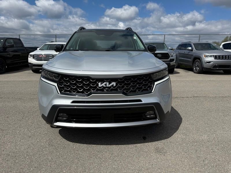 Used 2022 Kia Sorento SX Prestige image 2