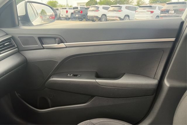 Used 2019 Hyundai Elantra SE w/ Cargo Package FWD image 21