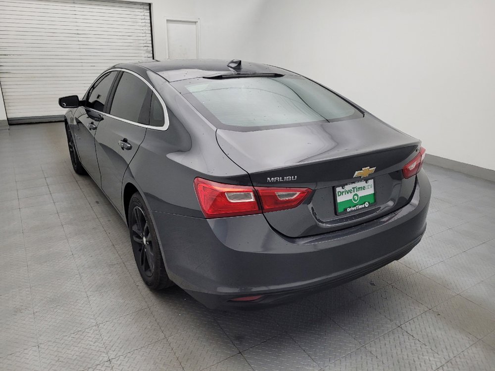Used 2017 Chevrolet Malibu LT FWD image 5