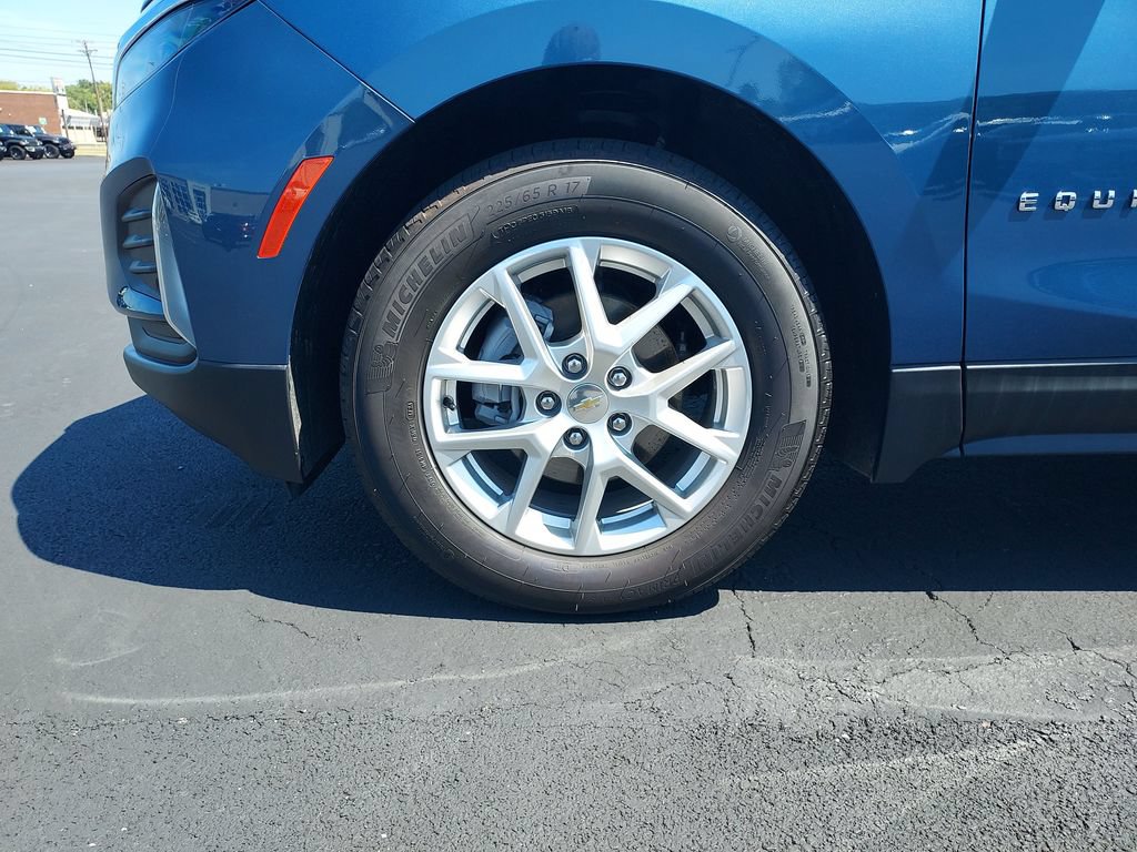 Used 2024 Chevrolet Equinox LT FWD image 10