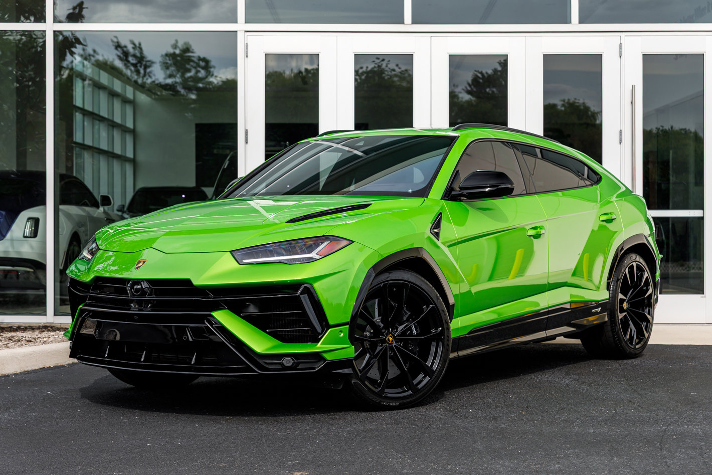 Used 2024 Lamborghini Urus S AWD/4WD image 4