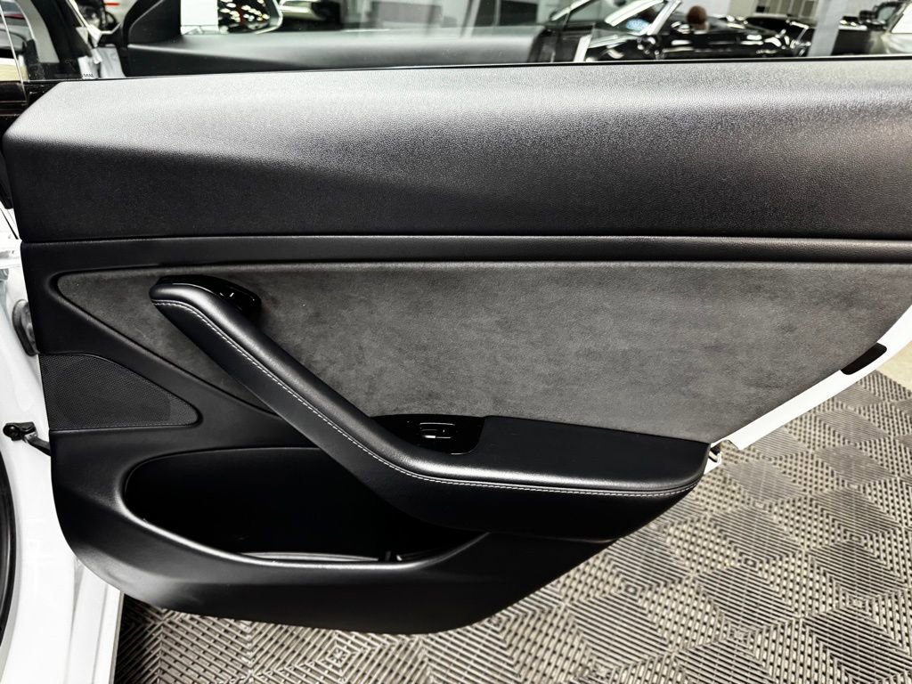 Used 2018 Tesla Model 3 Long Range AWD/4WD image 46