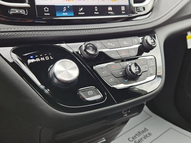 New 2026 Chrysler Pacifica Select image 46