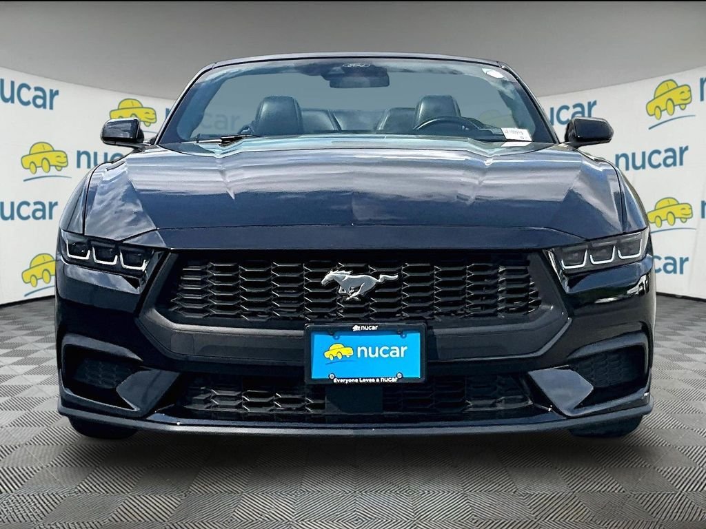 Used 2025 Ford Mustang Premium RWD image 2
