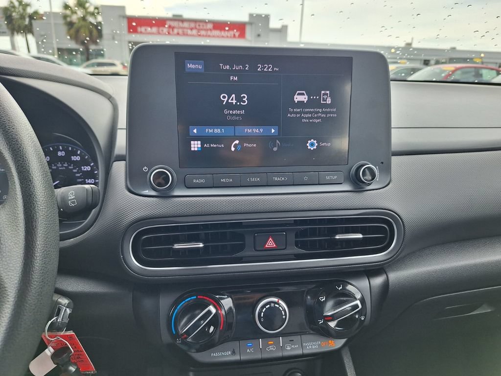 Used 2023 Hyundai Kona SE w/ Cargo Package FWD image 18