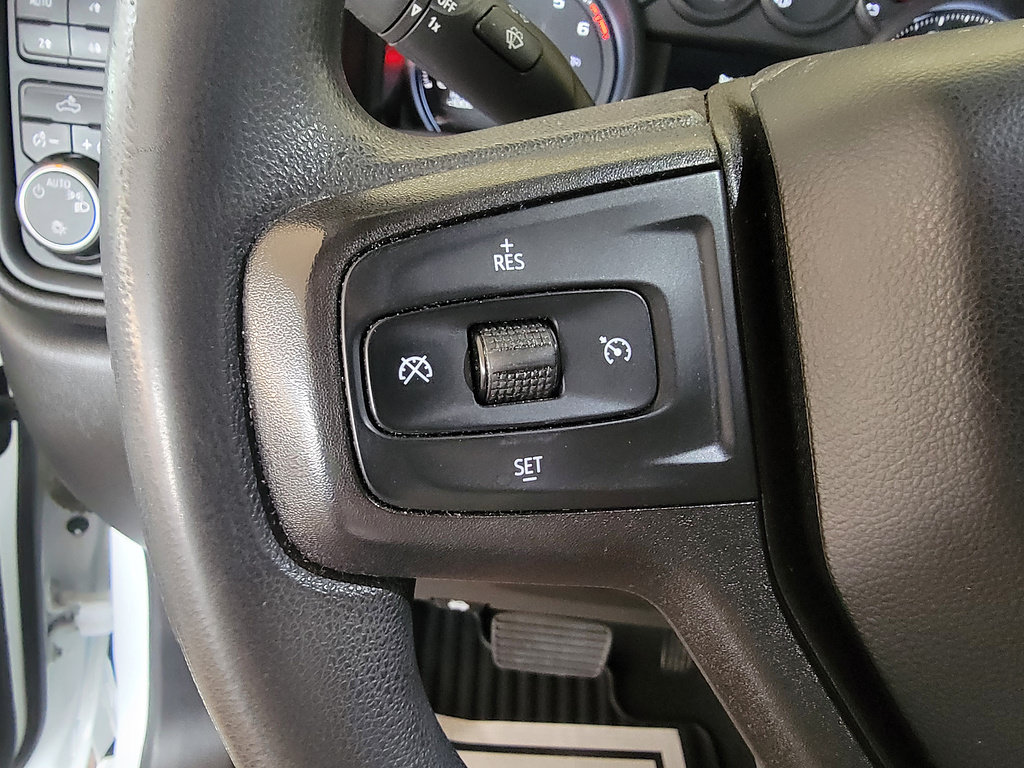 Used 2021 Chevrolet Silverado 1500 Custom Trail Boss AWD/4WD image 17