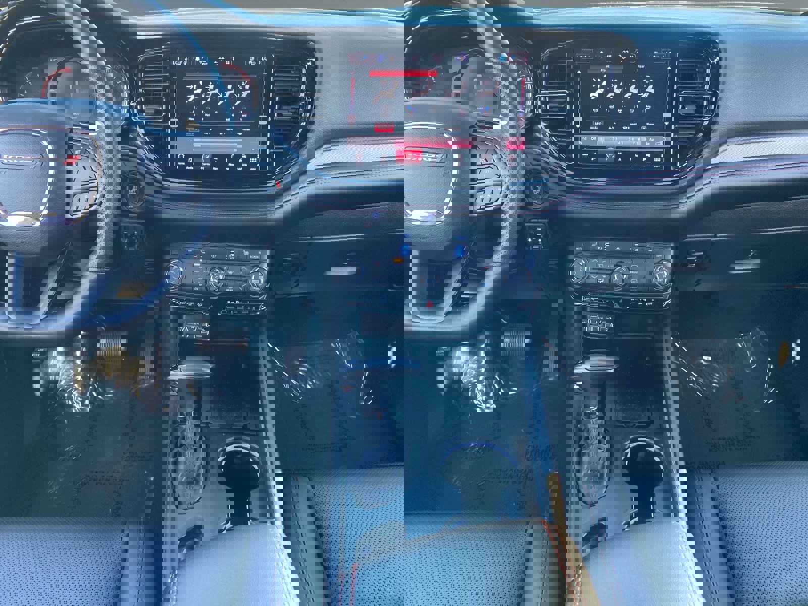 Used 2025 Dodge Durango GT image 11