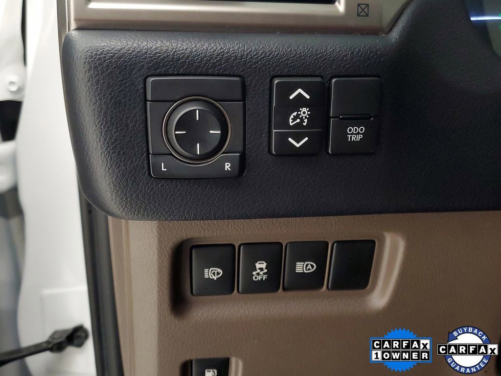 Used 2020 Lexus GX 460 Premium w/ Premium Package image 14