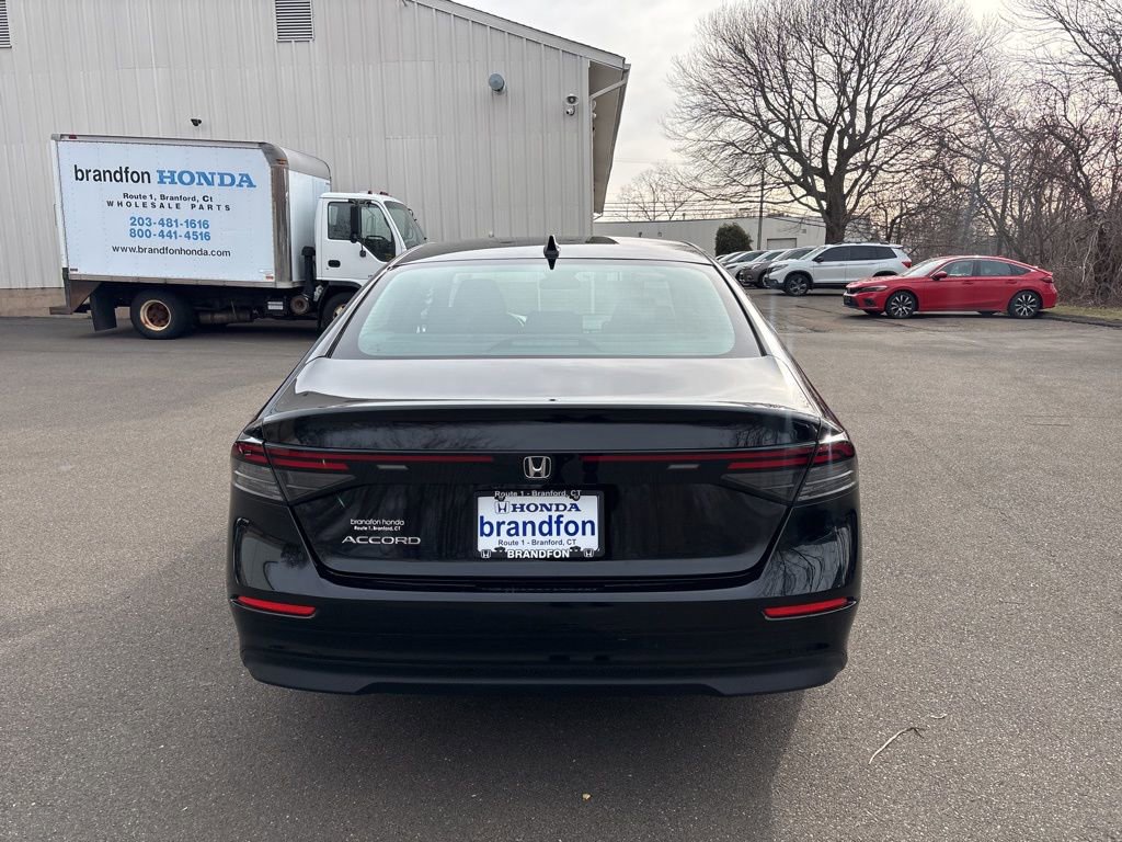 Used 2023 Honda Accord EX image 5