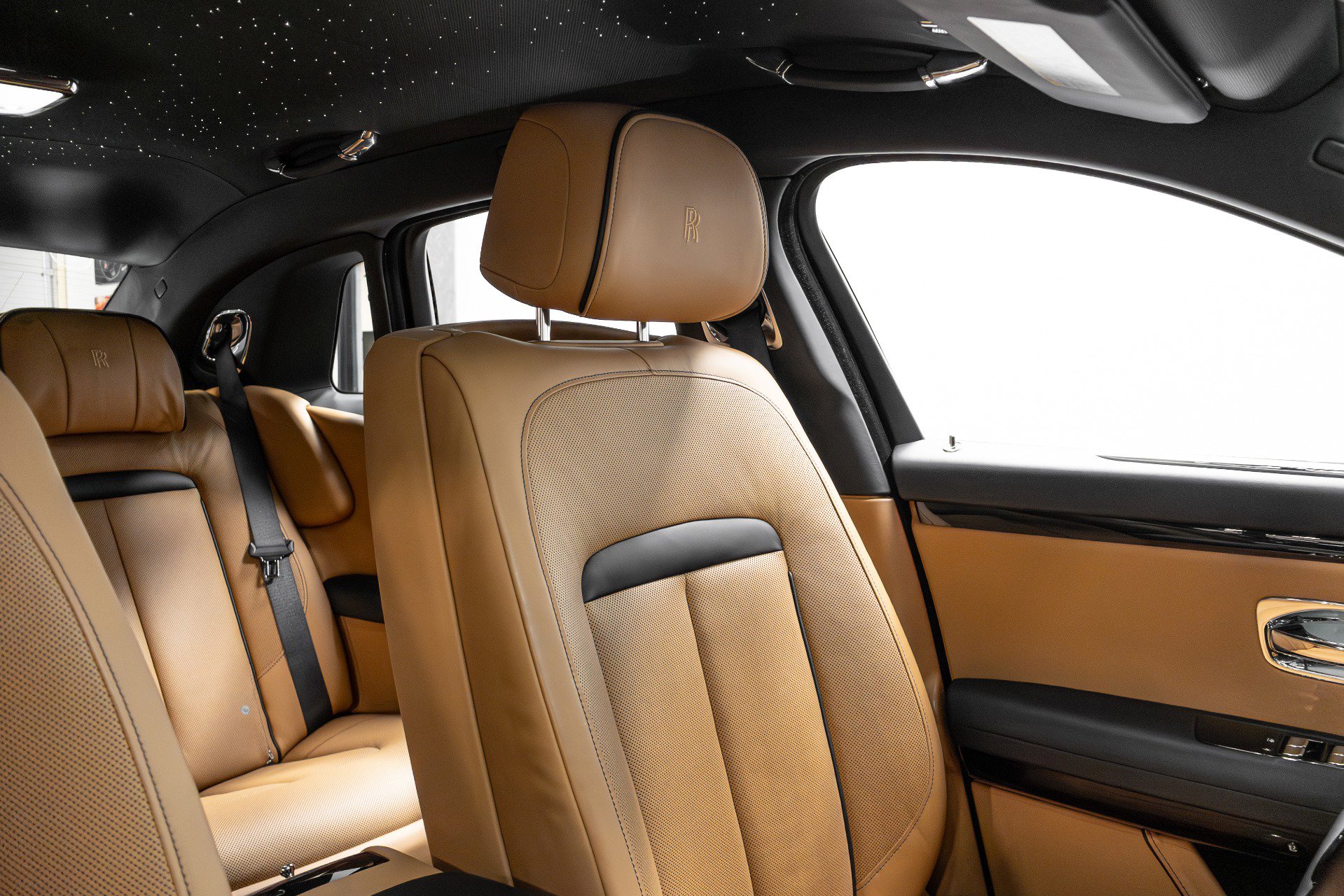 Used 2022 Rolls-Royce Ghost image 21