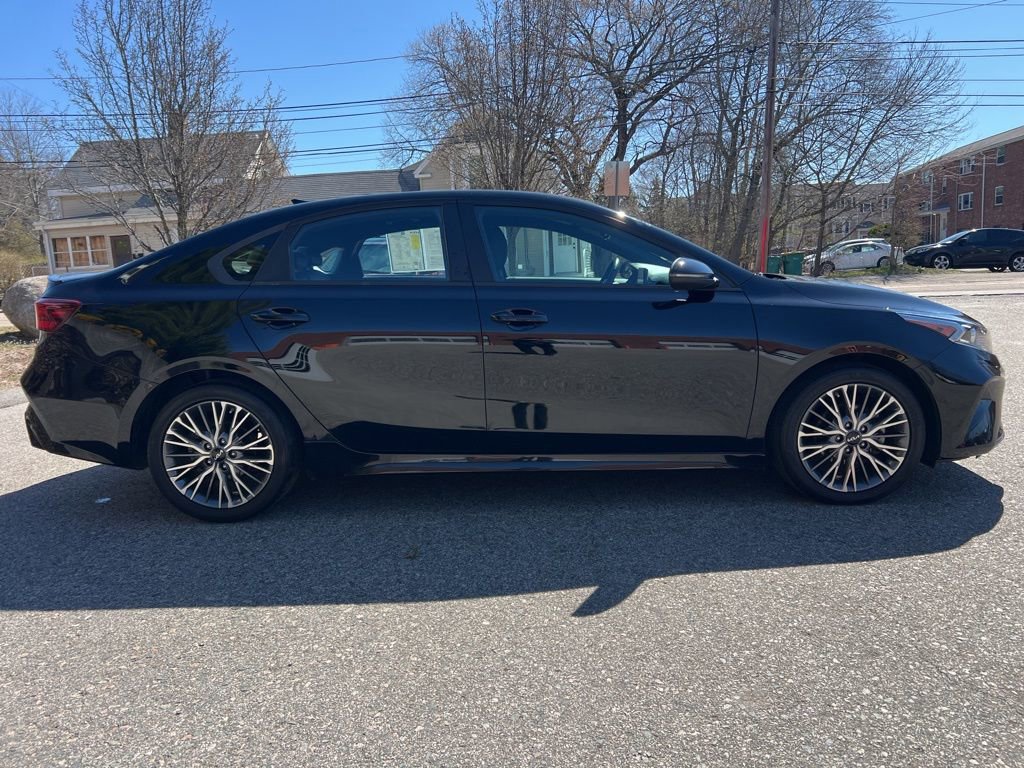 Certified 2023 Kia Forte GT-Line image 6