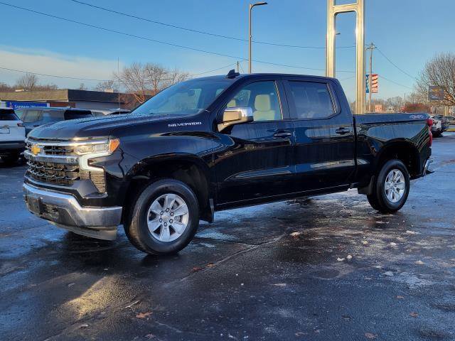 Used 2025 Chevrolet Silverado 1500 LT image 4