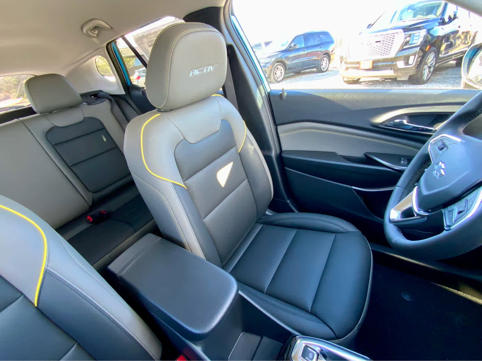 New 2026 Chevrolet Trax ACTIV w/ Driver Confidence Package FWD image 26
