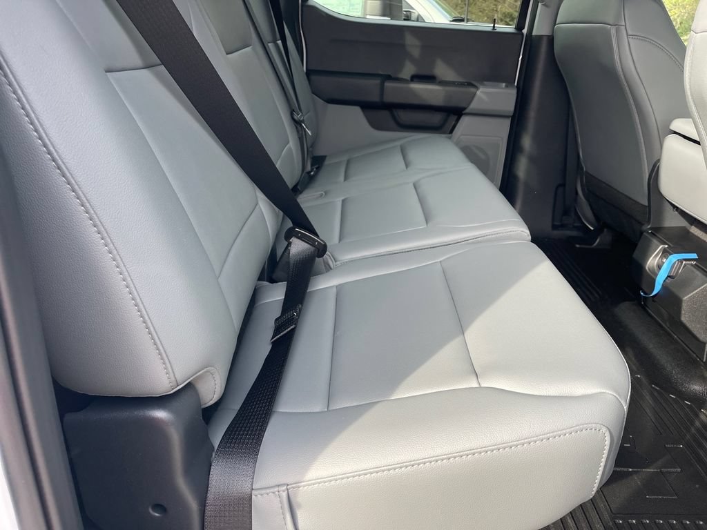 New 2026 Ford F450 XL w/ XL Chrome Package RWD image 13