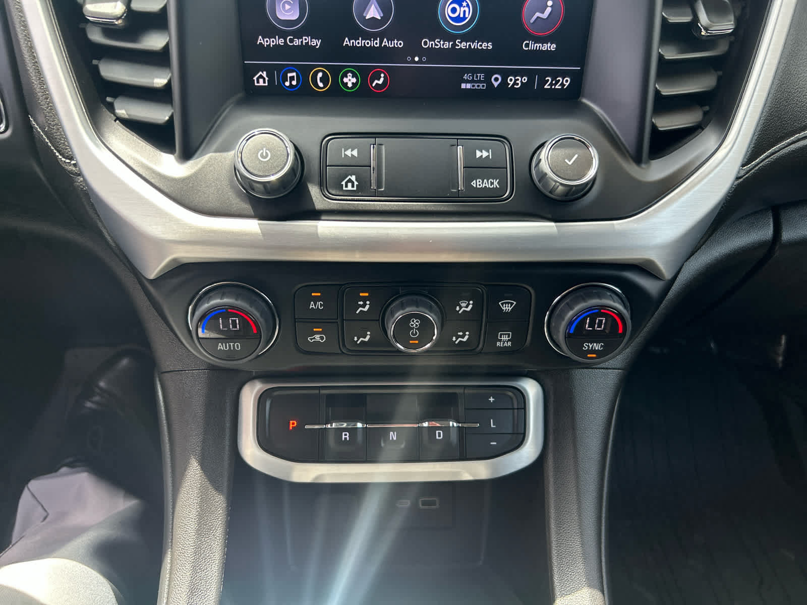 Used 2023 GMC Acadia SLE w/ Driver Convenience Package AWD/4WD image 19