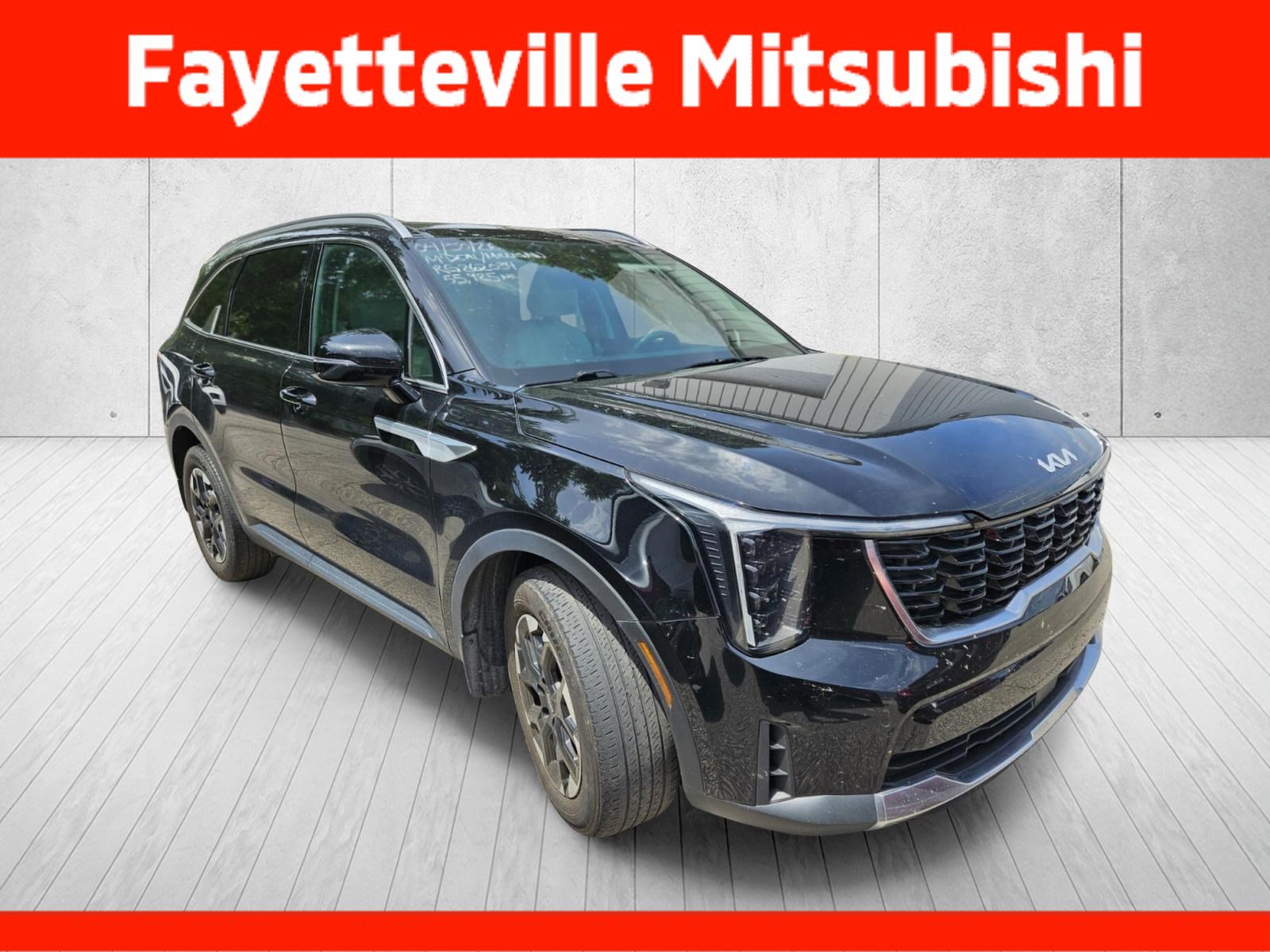 Used 2024 Kia Sorento S w/ Panoramic Sunroof Package
