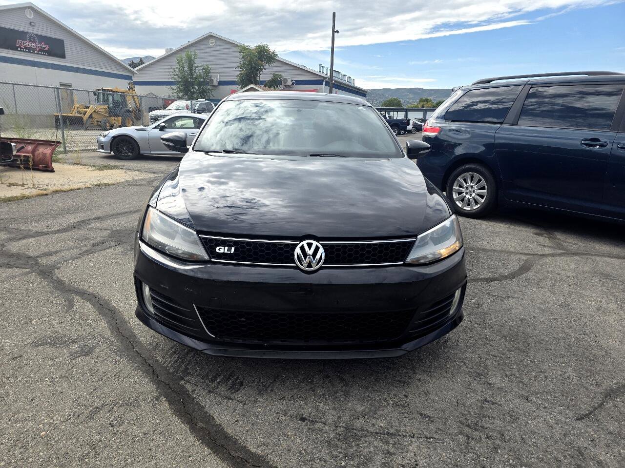 Used 2013 Volkswagen Jetta GLI FWD image 2