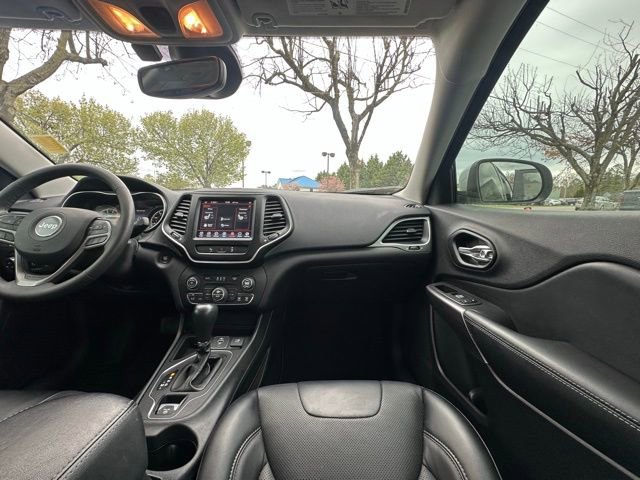 Used 2021 Jeep Cherokee Latitude Lux w/ Comfort/Convenience Group image 28