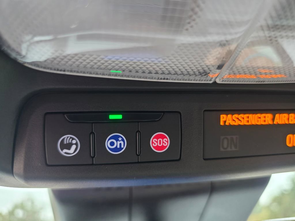 New 2025 Chevrolet Colorado LT w/ LT Convenience Package image 16