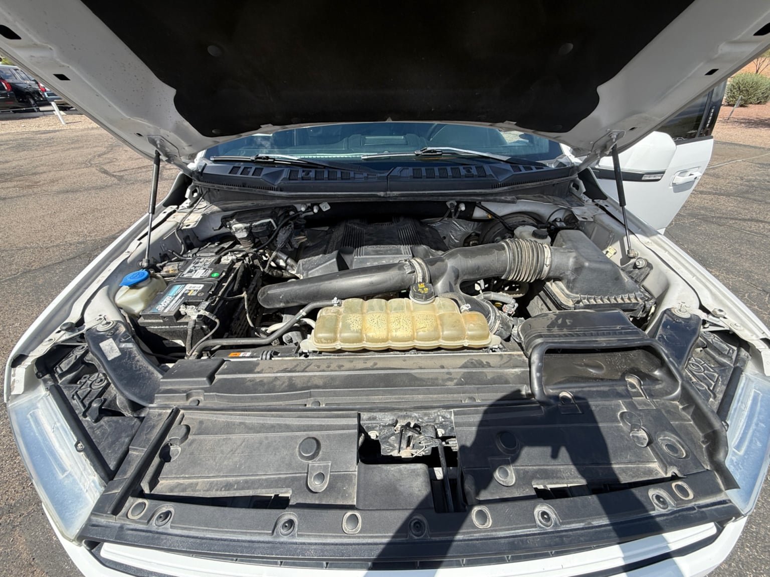 Used 2019 Ford F150 Lariat w/ Equipment Group 502A Luxury AWD/4WD image 19