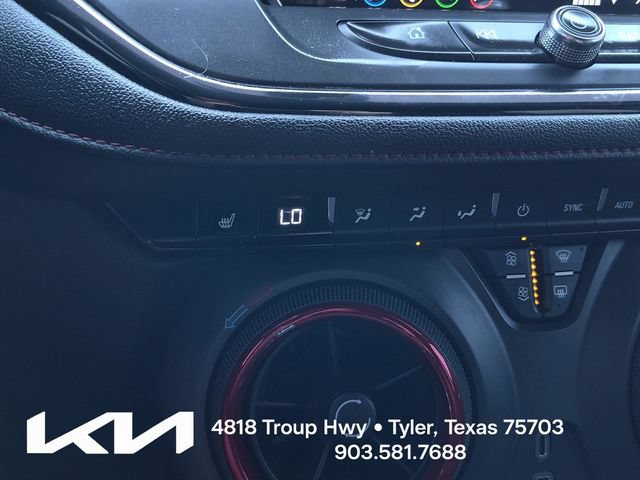 Used 2019 Chevrolet Blazer RS w/ Sun and Wheels Package AWD/4WD image 39
