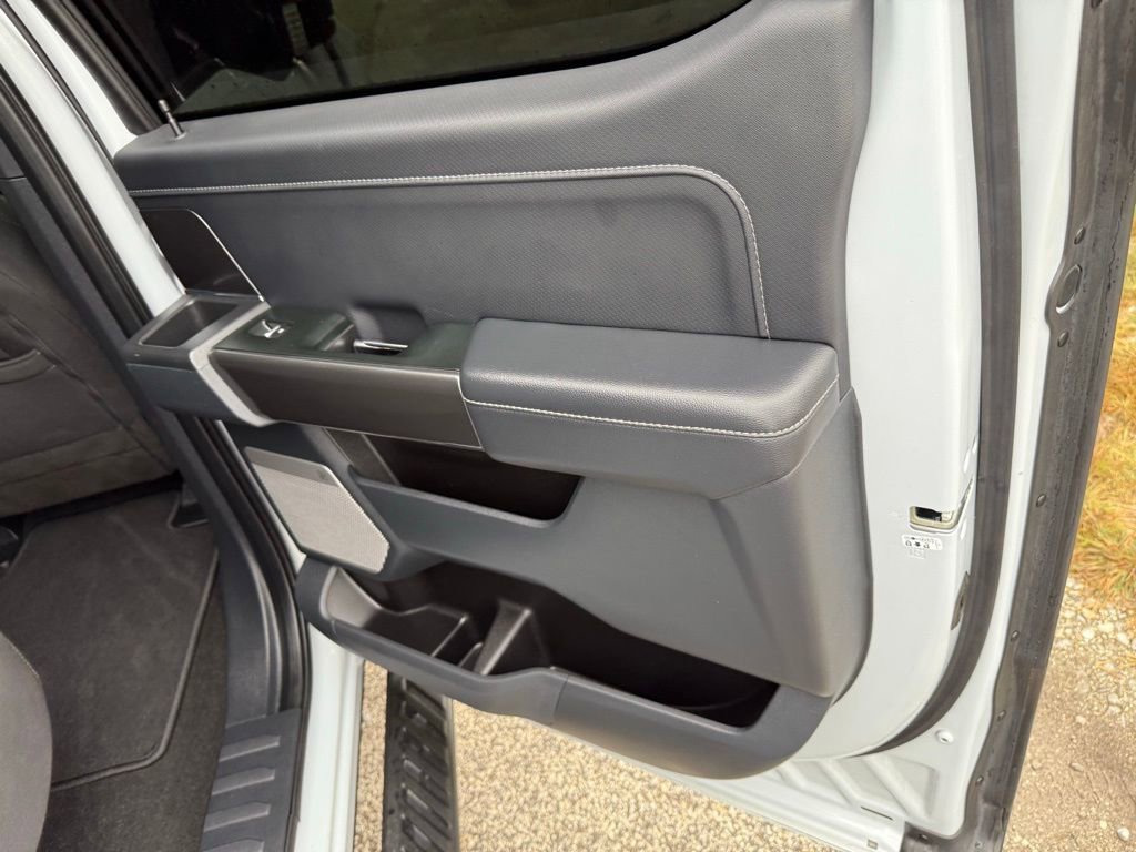 Used 2022 Ford F150 XLT w/ Equipment Group 302A High image 39