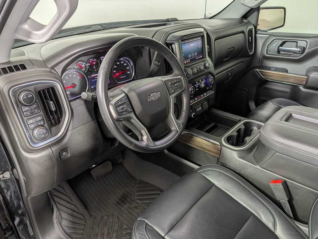 Used 2022 Chevrolet Silverado 1500 LT Trail Boss w/ Safety Package AWD/4WD image 21