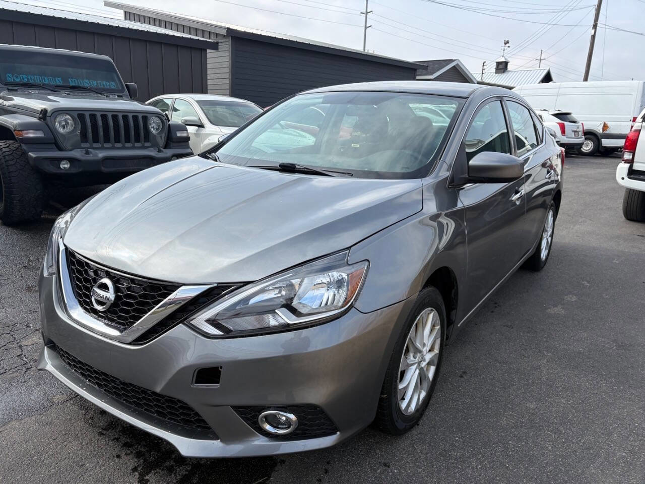 Used 2018 Nissan Sentra SV image 3