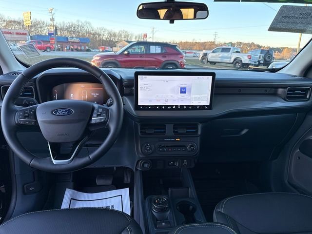 Used 2025 Ford Maverick Lobo image 14