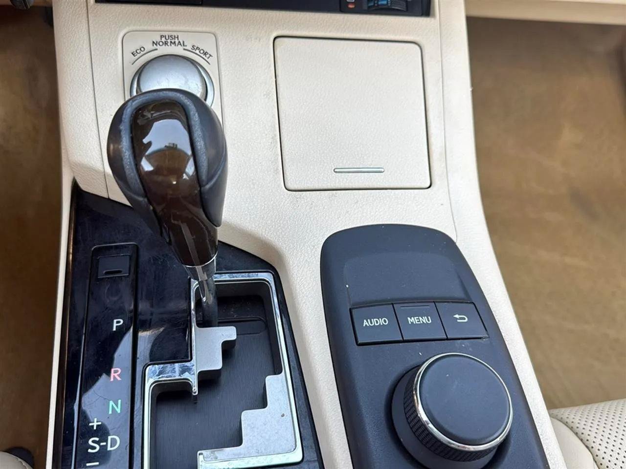 Used 2014 Lexus ES 350 w/ Premium Package FWD image 26