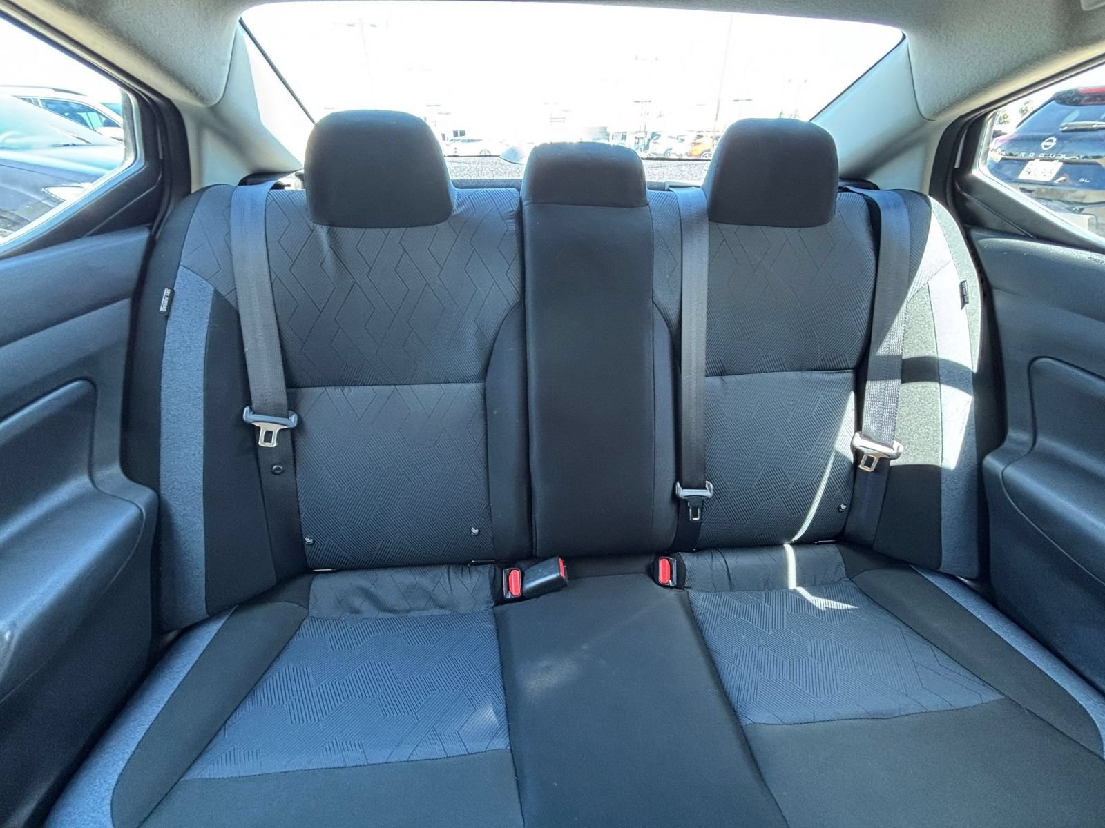 Used 2025 Nissan Versa SV FWD image 36