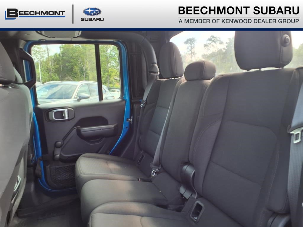 Used 2022 Jeep Gladiator Sport w/ Trailer Tow Package image 10