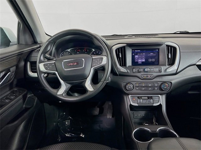 Used 2024 GMC Terrain SLE image 18
