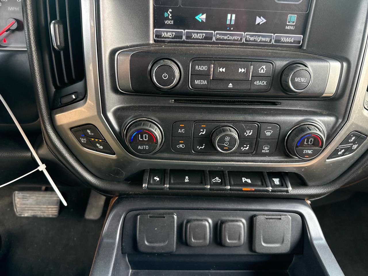 Used 2015 Chevrolet Silverado 2500 LTZ w/ Duramax Plus Package AWD/4WD image 17