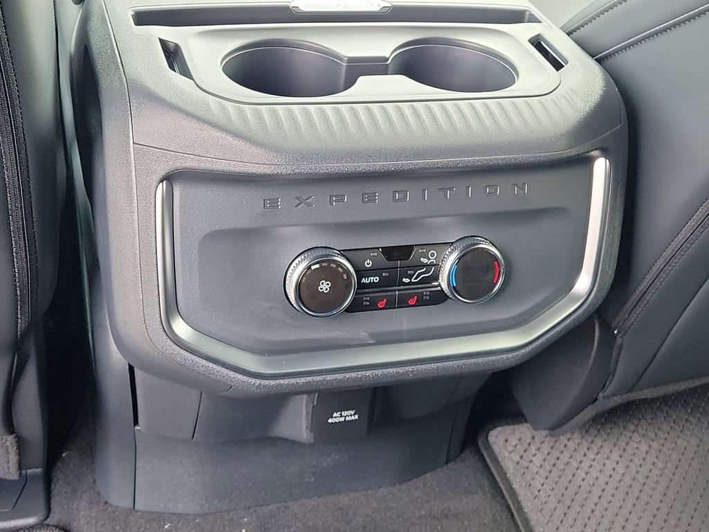 New 2026 Ford Expedition Max Platinum w/ Stealth Appearance Package AWD/4WD image 19
