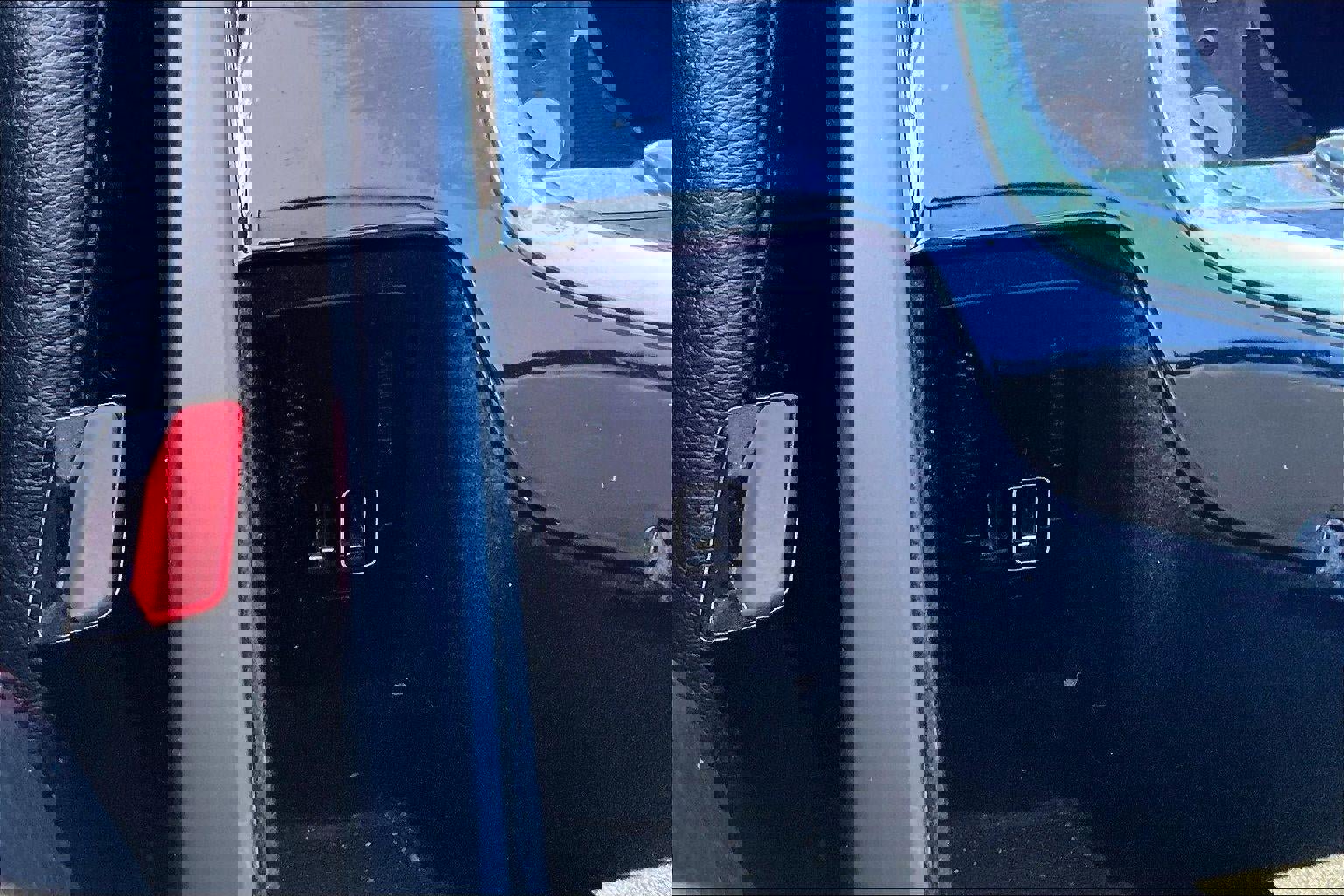 Used 2018 Volvo XC90 T6 Momentum w/ Convenience Package image 16