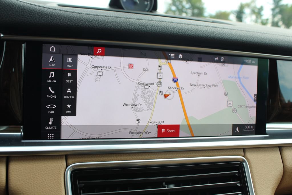 Used 2018 Porsche Panamera 4 AWD/4WD image 23