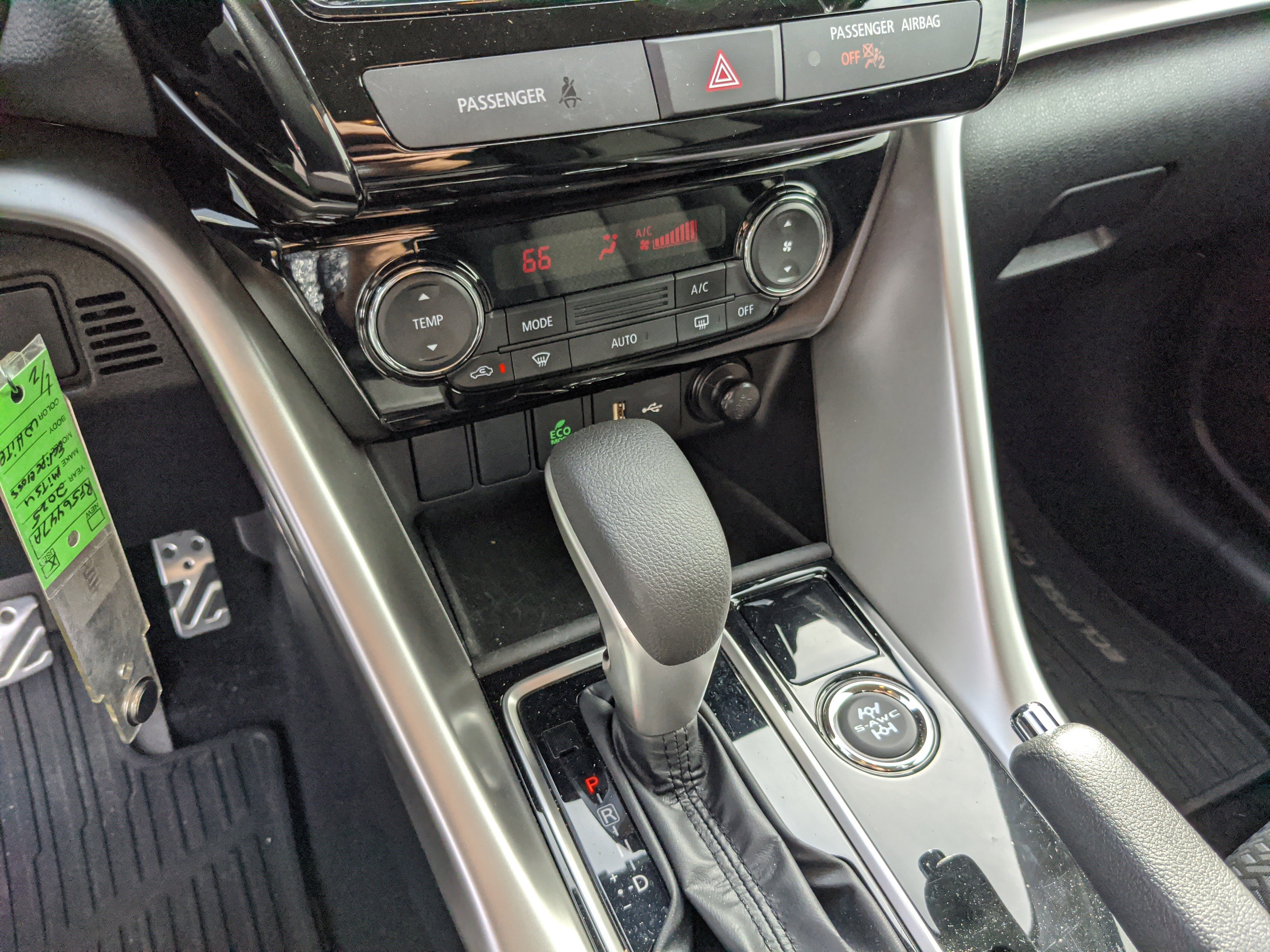 Used 2025 Mitsubishi Eclipse Cross ES image 26