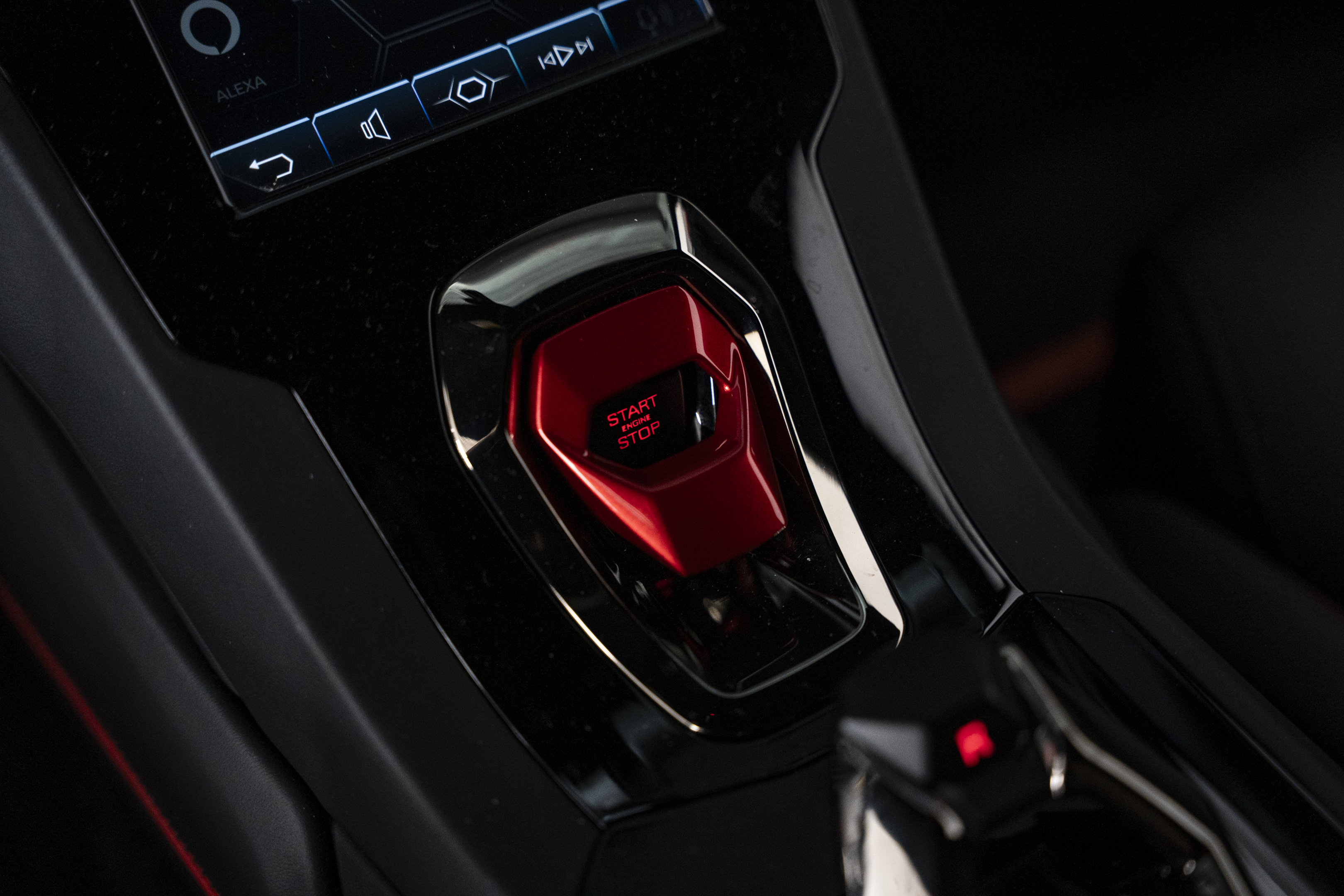 Used 2020 Lamborghini Huracan EVO AWD/4WD image 43