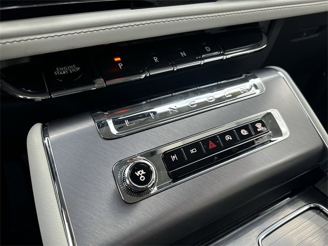 New 2026 Lincoln Aviator AWD image 20