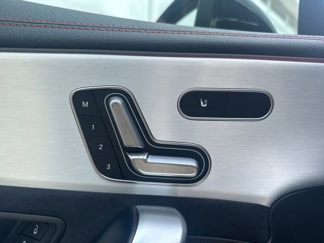 Used 2025 Mercedes-Benz CLA 250 4MATIC image 9