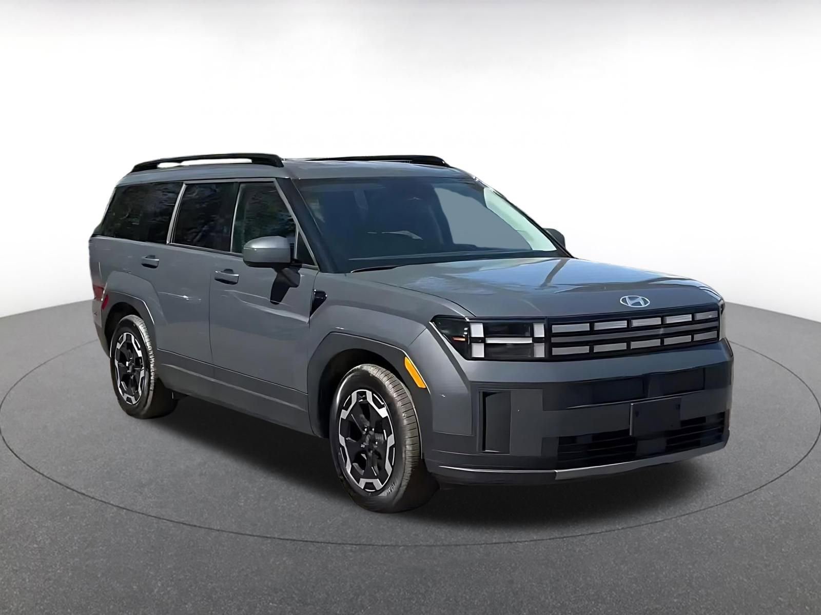 Used 2025 Hyundai Santa Fe SEL image 3