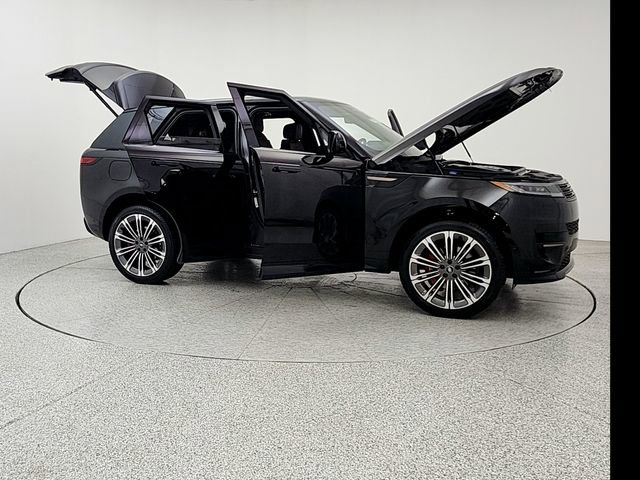 Certified 2024 Land Rover Range Rover Sport Dynamic SE image 10